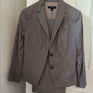 Ann Taylor Gray Pinstripe Women’s Blazer